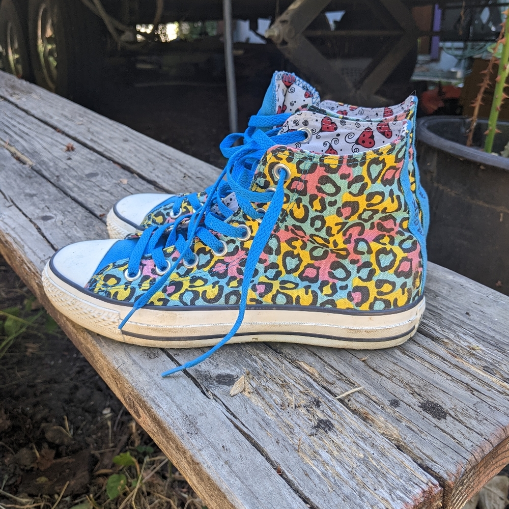 Meow converse